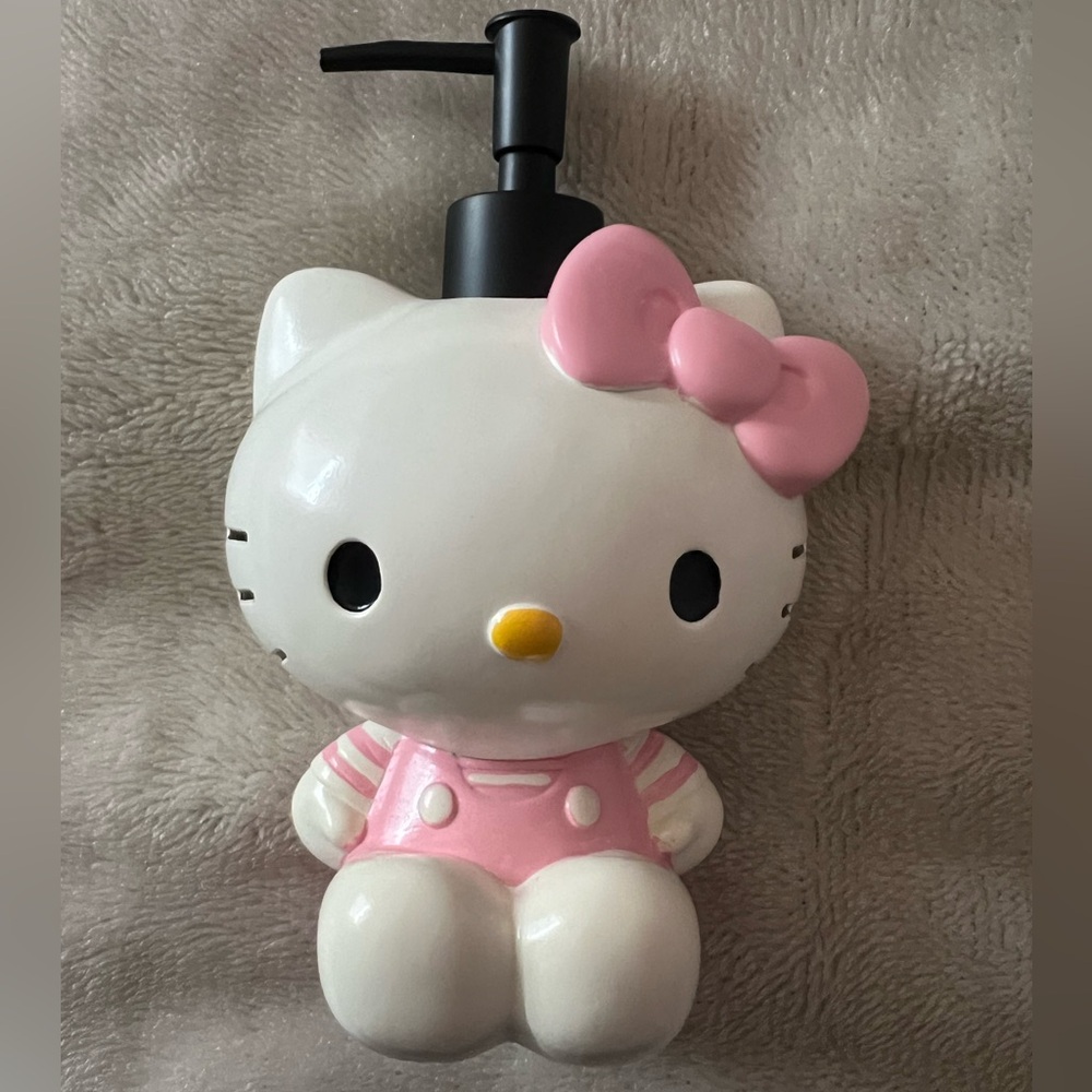 Sanrio Hello Kitty Pink and White Soap Dispenser